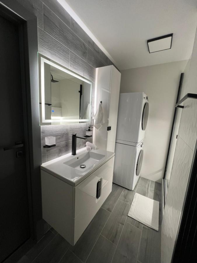 Apartman Piccoladuo V Banskej Bystrici Besztercebánya Kültér fotó